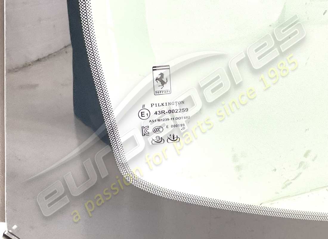 new ferrari windscreen. part number 935446 (2)
