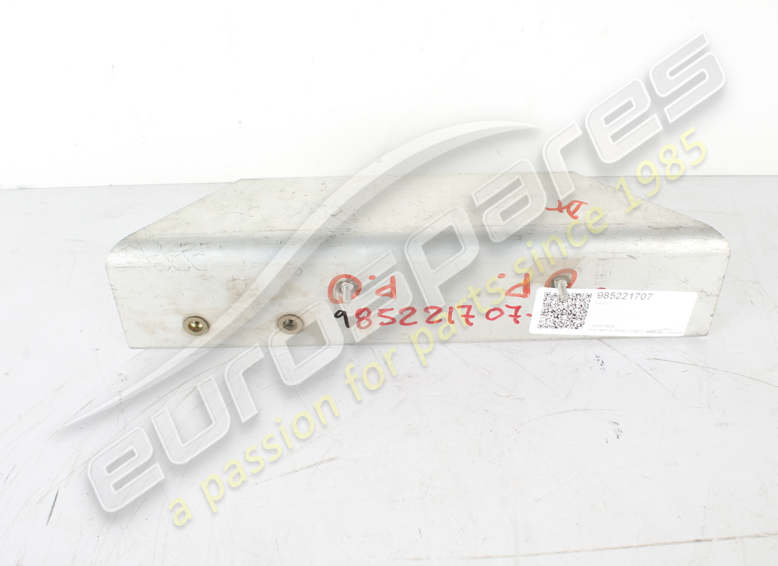 new ferrari rh outer front reinforcement. part number 985221707 (2)