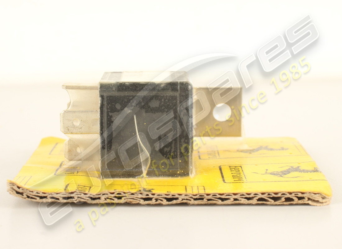 new ferrari seimens anti-skid relay 4 pin black. part number 131939 (2)