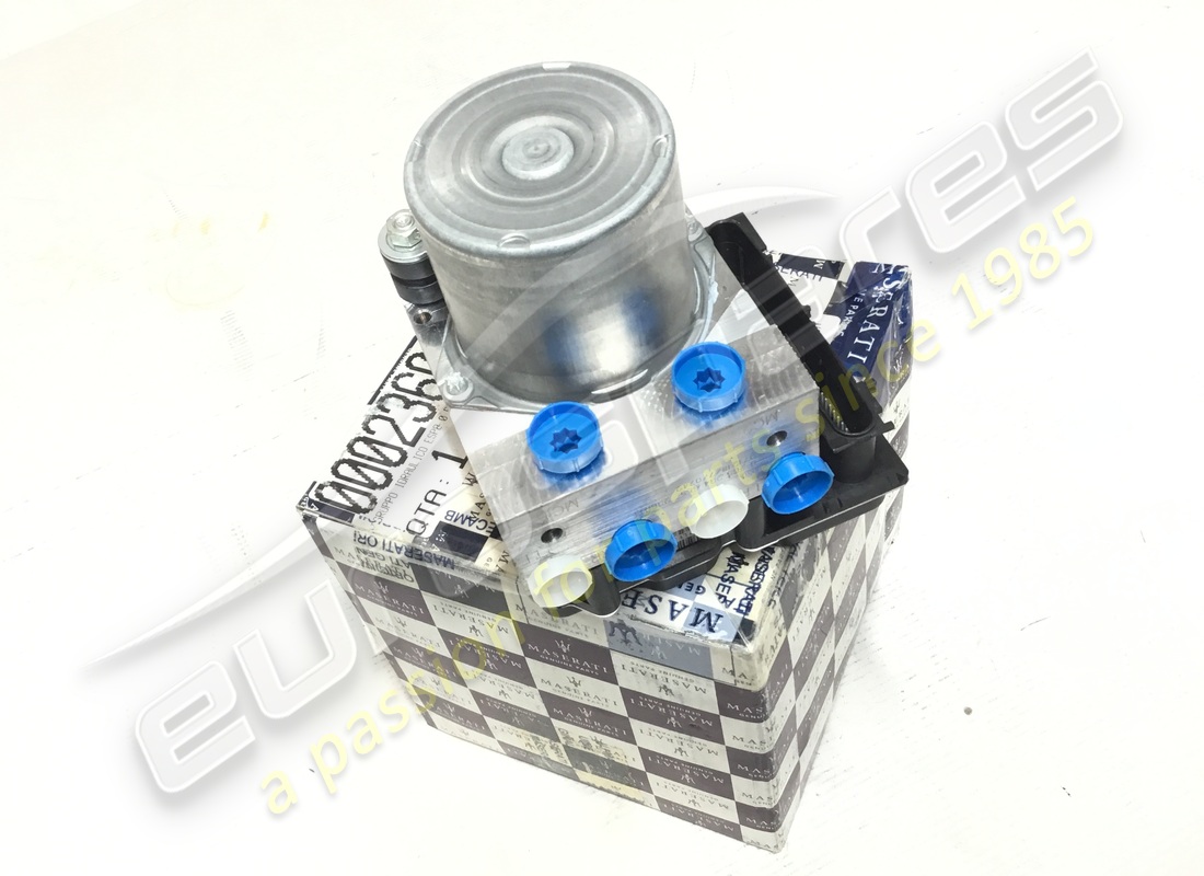 NEW MASERATI HYDRAULIC UNIT ESP8.0 FOR SPARE PARTS. PART NUMBER 236014 (1) new maserati hydraulic unit esp8.0 for spare parts. part number 236014 (1)