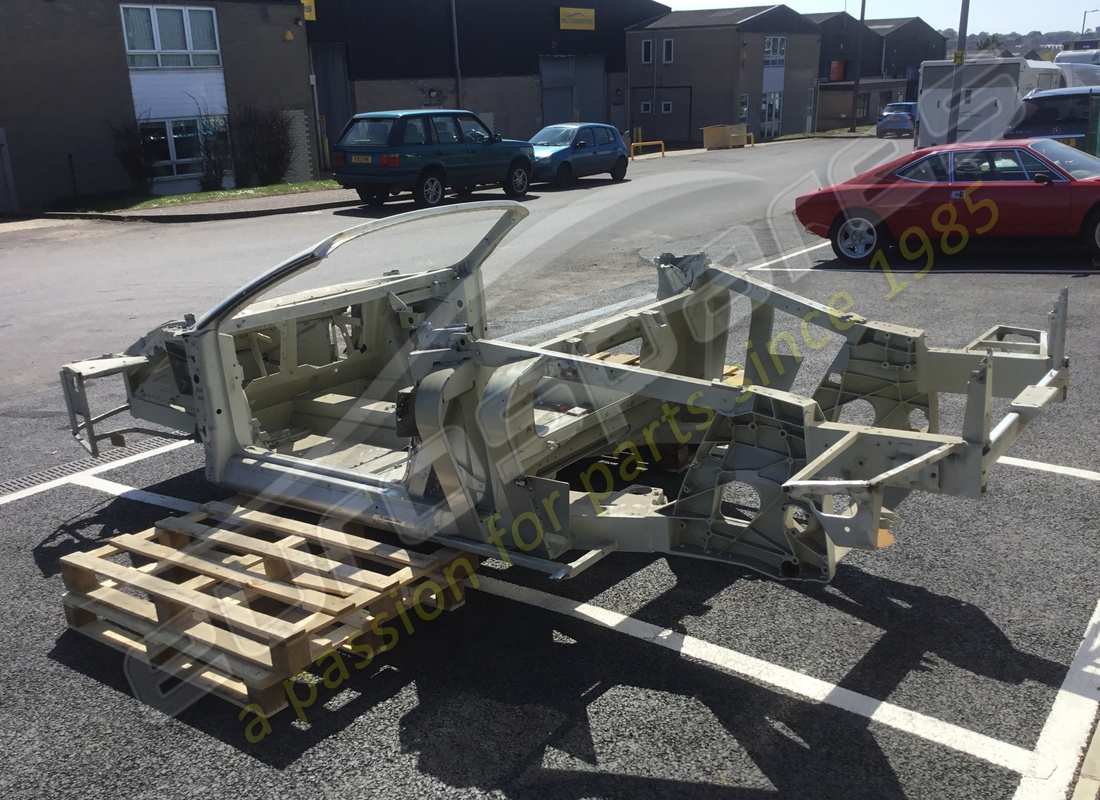 NEW FERRARI COMPLETE BODYWORK. PART NUMBER 360SHELL (4) new ferrari complete bodywork. part number 360shell (4)