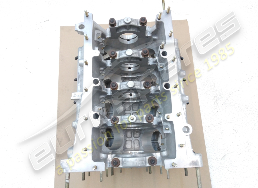 NEW FERRARI 288 GTO CRANKCASE. PART NUMBER 120660 (5) new ferrari 288 gto crankcase. part number 120660 (5)