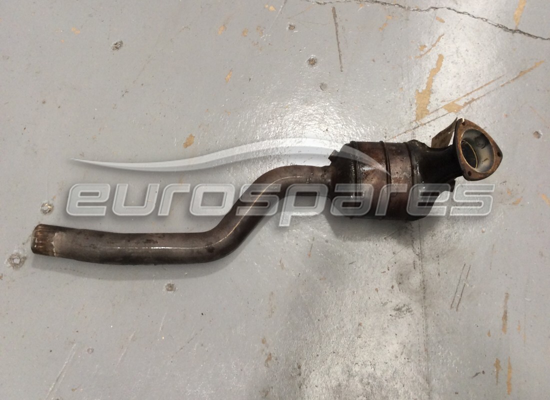 used maserati lh catalytic converter. part number 228588 (1)