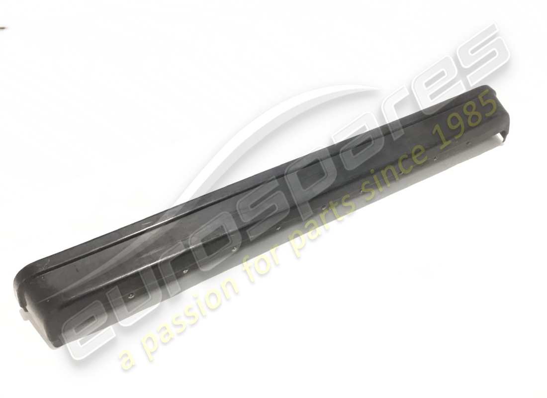 USED FERRARI REAR BUMPER. PART NUMBER 60573600 (2) used ferrari rear bumper. part number 60573600 (2)