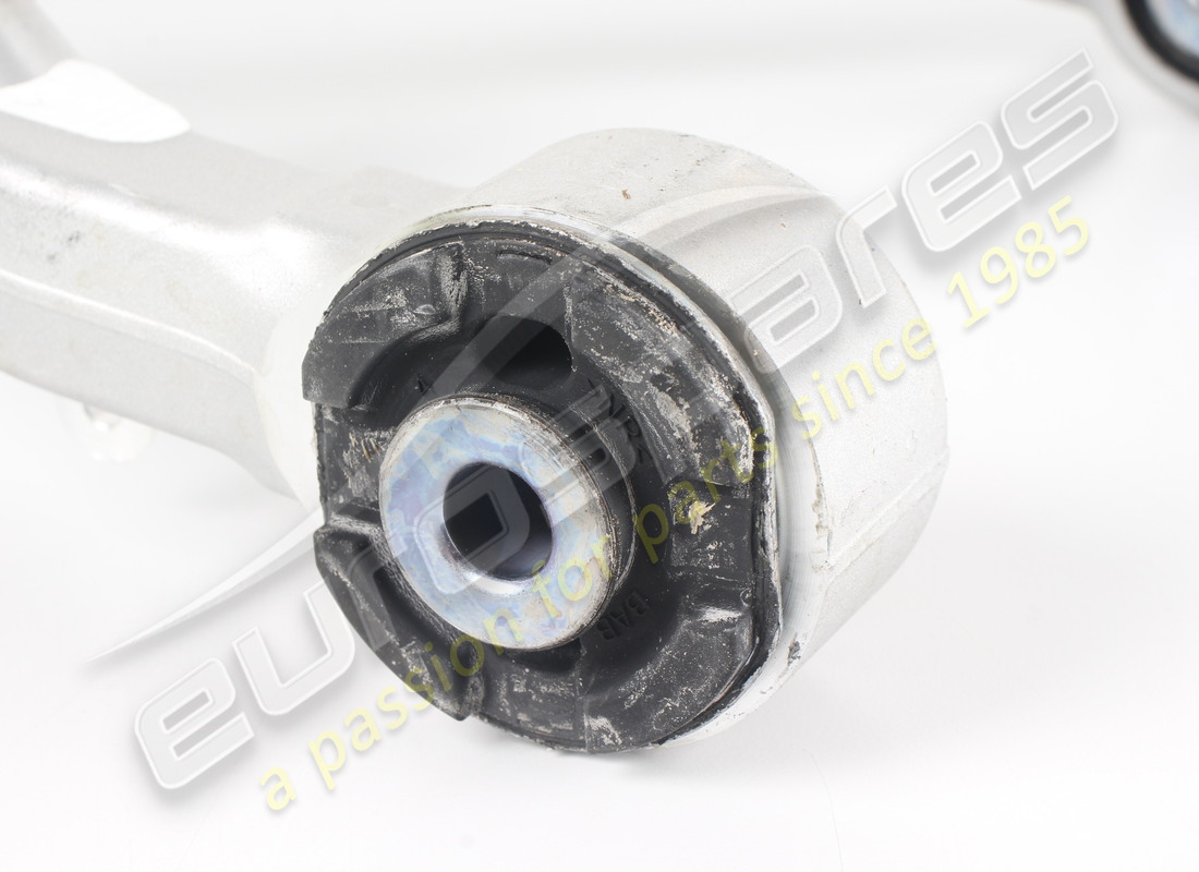 NEW MASERATI RH FRONT UPPER LEVER. PART NUMBER 670031994 (5) new maserati rh front upper lever. part number 670031994 (5)