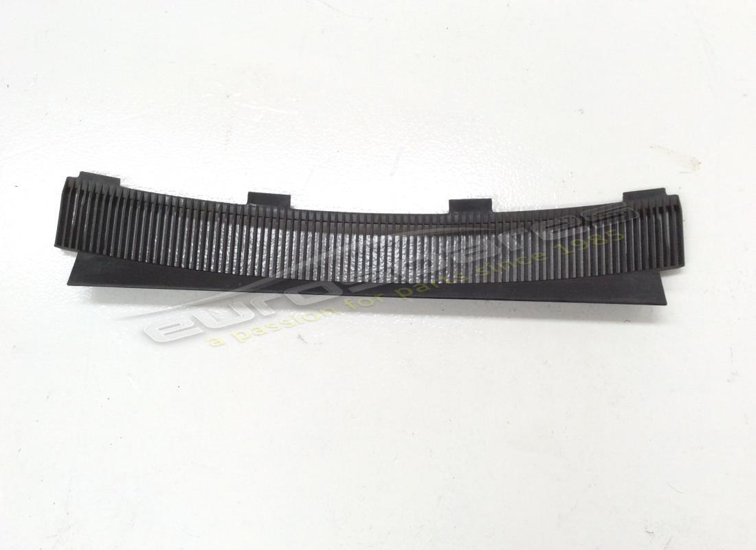 USED FERRARI FRONT BONNET GRILLE. PART NUMBER 61558500 (1) used ferrari front bonnet grille. part number 61558500 (1)