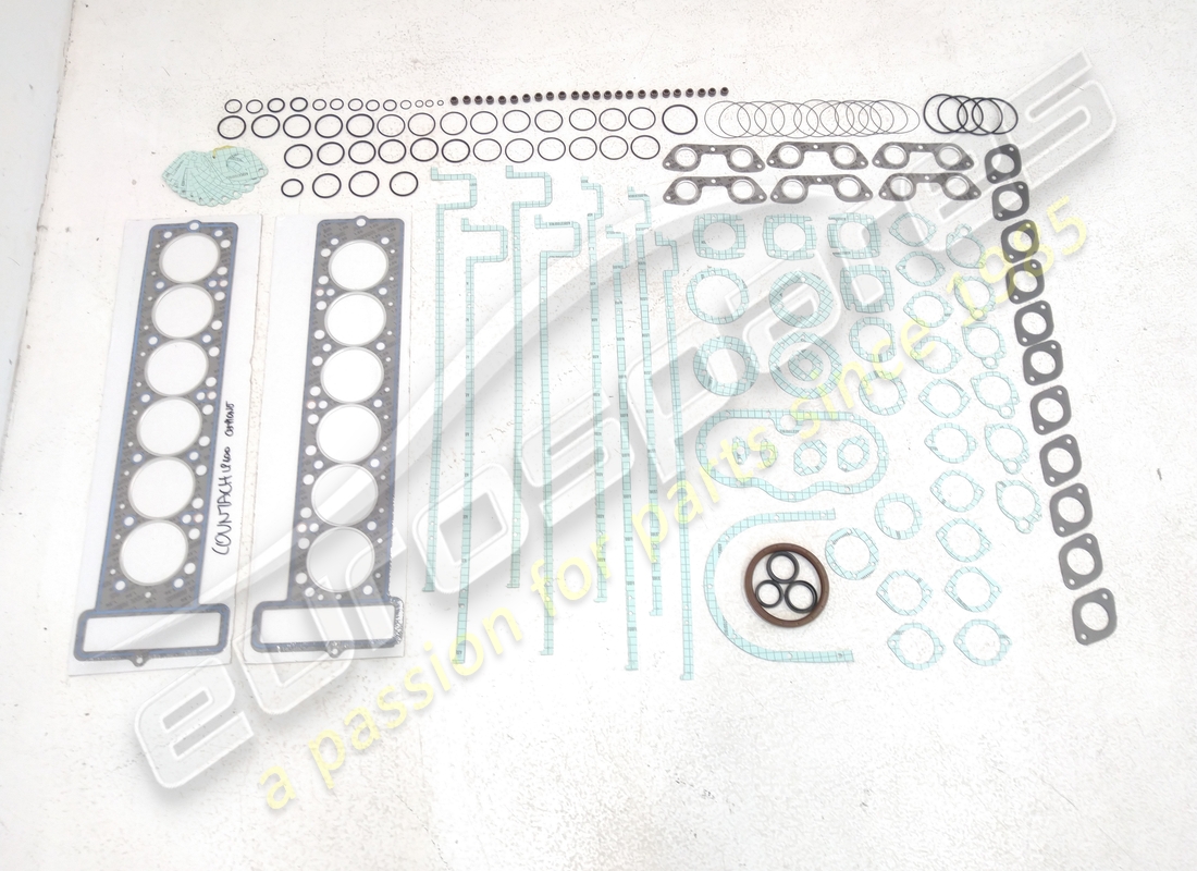NEW EUROSPARES ENGINE GASKET KIT. PART NUMBER 001526488 (2) new eurospares engine gasket kit. part number 001526488 (2)