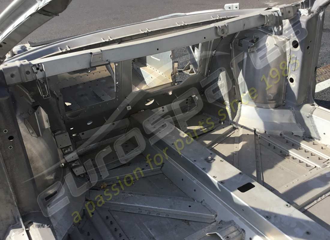 NEW FERRARI COMPLETE CHASSIS SPIDER. PART NUMBER 430SPISHELL (7) new ferrari complete chassis spider. part number 430spishell (7)