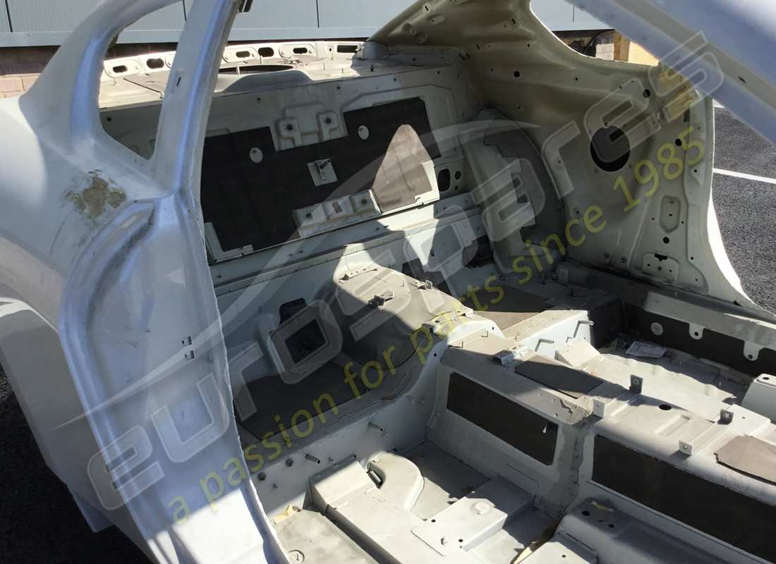 new (other) maserati complete lhd chassis. part number 980145185 (10)