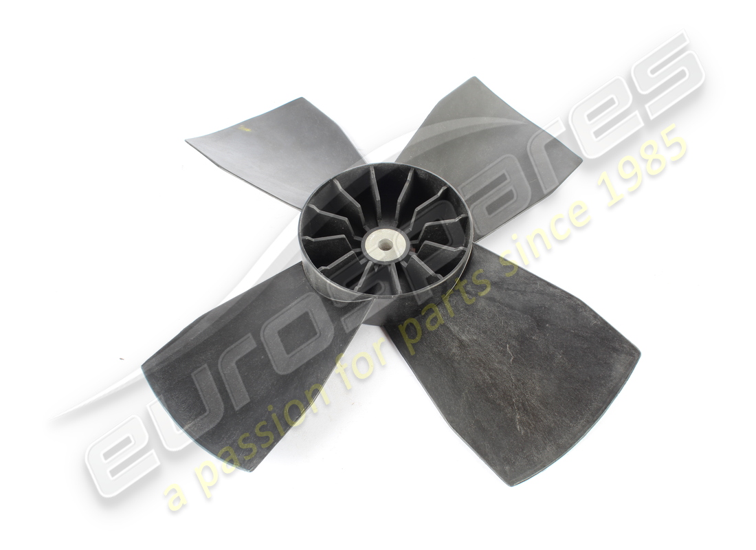 USED FERRARI 4 - BLADE FAN. PART NUMBER 126937 (1) used ferrari 4 - blade fan. part number 126937 (1)
