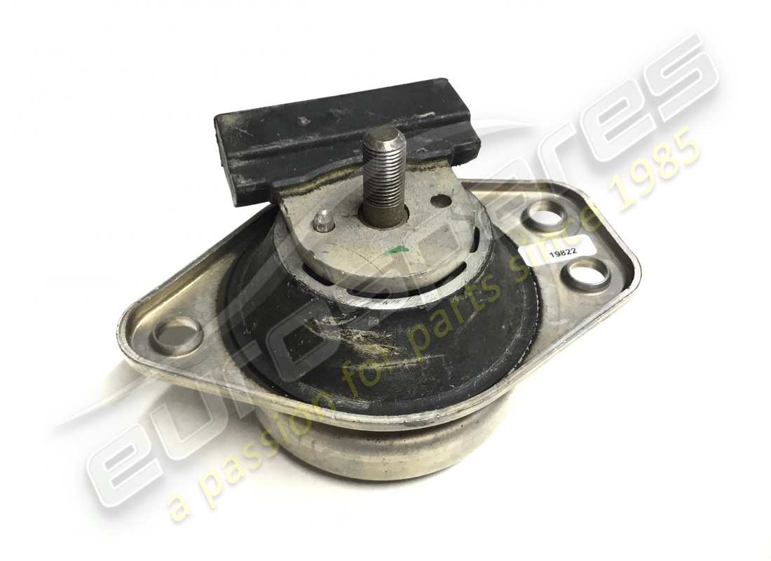 NEW FERRARI COMPLETE LH BUSHING. PART NUMBER 303182 (1) new ferrari complete lh bushing. part number 303182 (1)