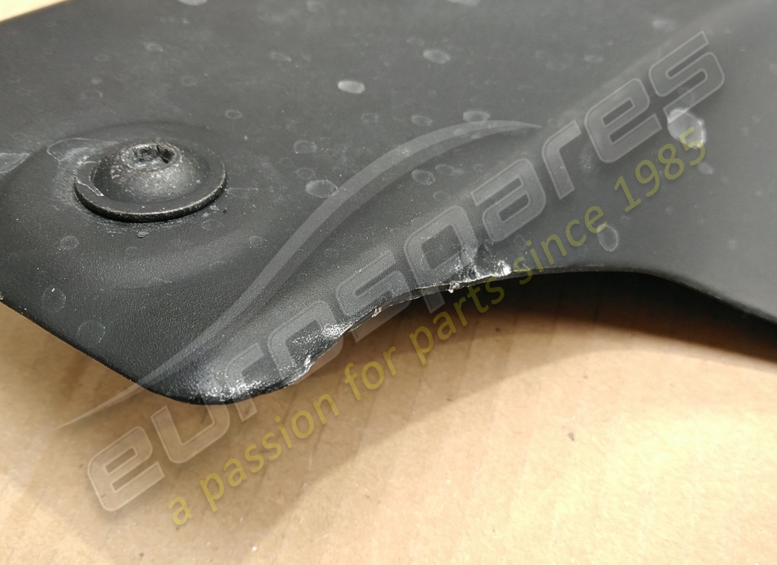 damaged lamborghini cover. part number 470103786n (2)