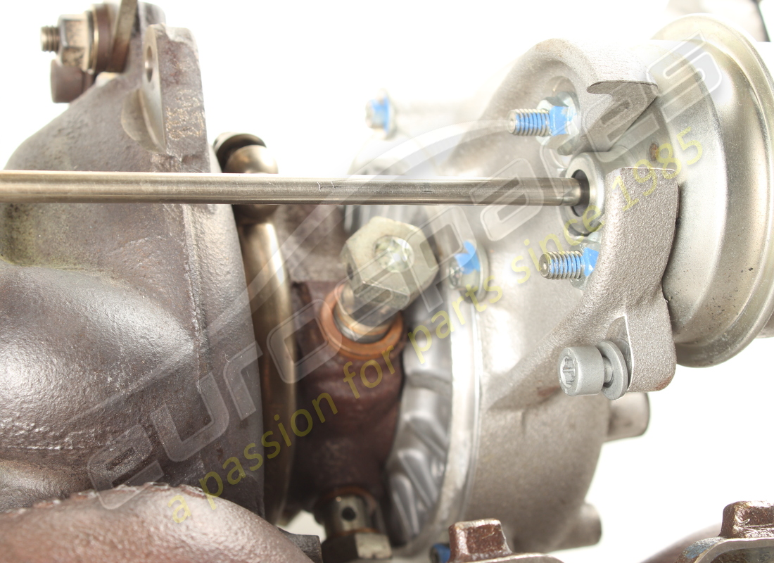 used ferrari rh turbocharger. part number 307672 (4)