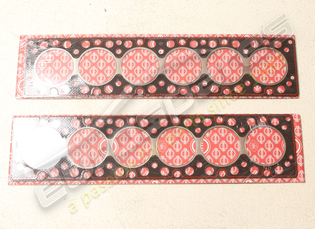 NEW FERRARI 400I GASKET SET. PART NUMBER 116147 (11) new ferrari 400i gasket set. part number 116147 (11)