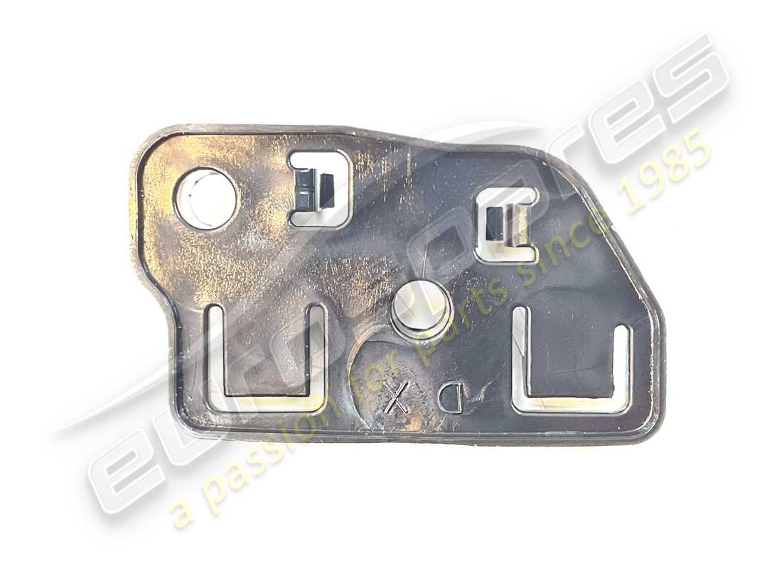 NEW MASERATI RH LATERAL BRACKET. PART NUMBER 670004442 (1) new maserati rh lateral bracket. part number 670004442 (1)