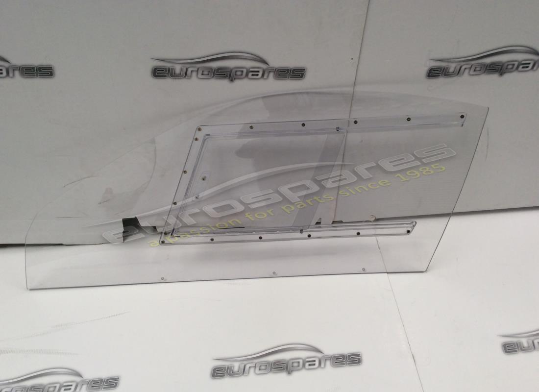 new ferrari lh side window. part number 696600000 (1)