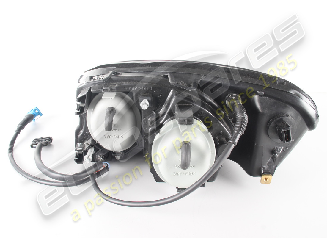 new ferrari rh headlight (rhd) - nero [black]. part number 65482253 (2)