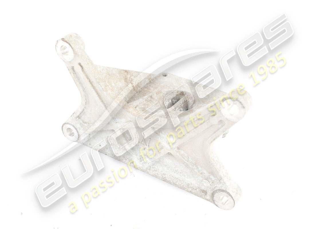 used maserati gearbox side engine mounting. part number 670001542 (4)