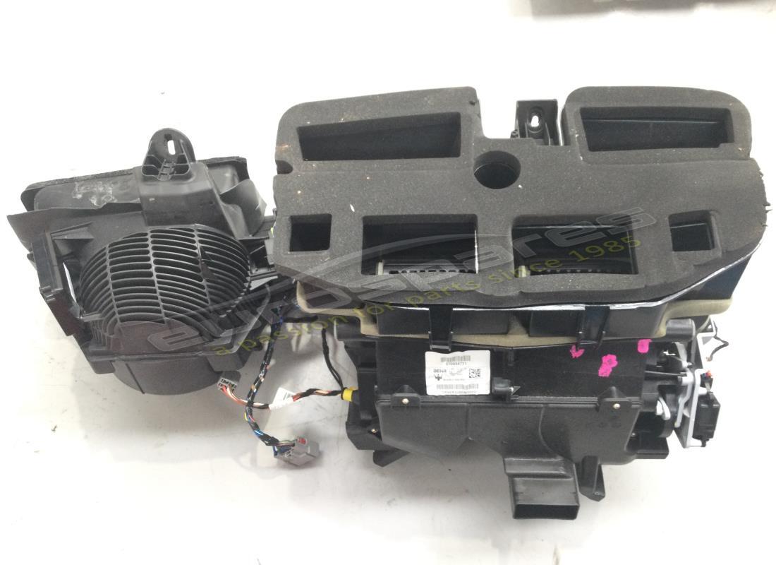 used maserati air conditioning assembly rh part number 670034771 (1)