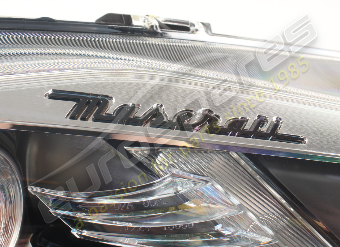 NEW MASERATI RH FRONT HEADLIGHT. PART NUMBER 350565 (6) new maserati rh front headlight. part number 350565 (6)
