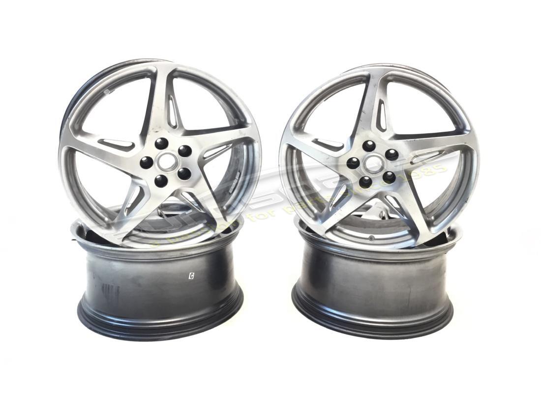 USED Ferrari WHEEL SET . PART NUMBER FWHE072 (1)