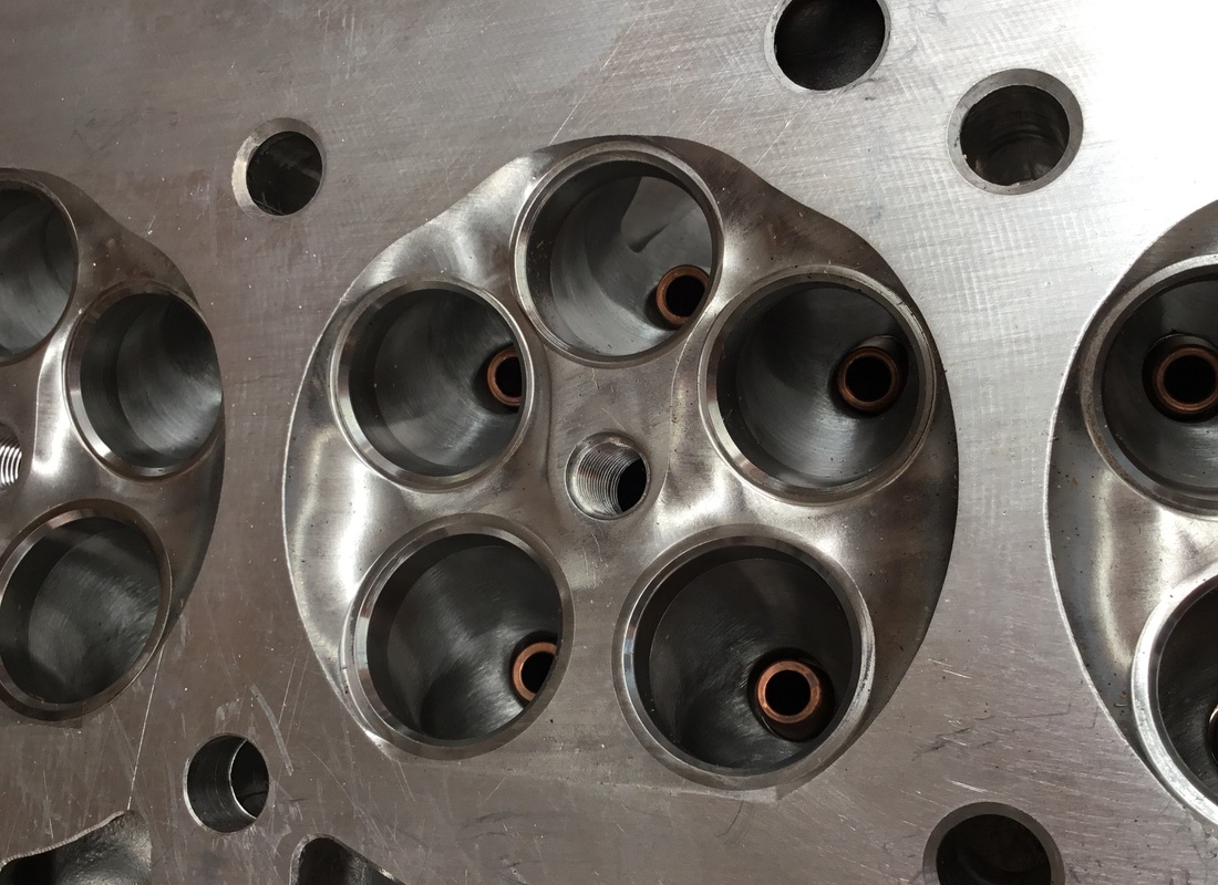 NEW FERRARI LH CYLINDER HEAD. PART NUMBER 177962 (6) new ferrari lh cylinder head. part number 177962 (6)