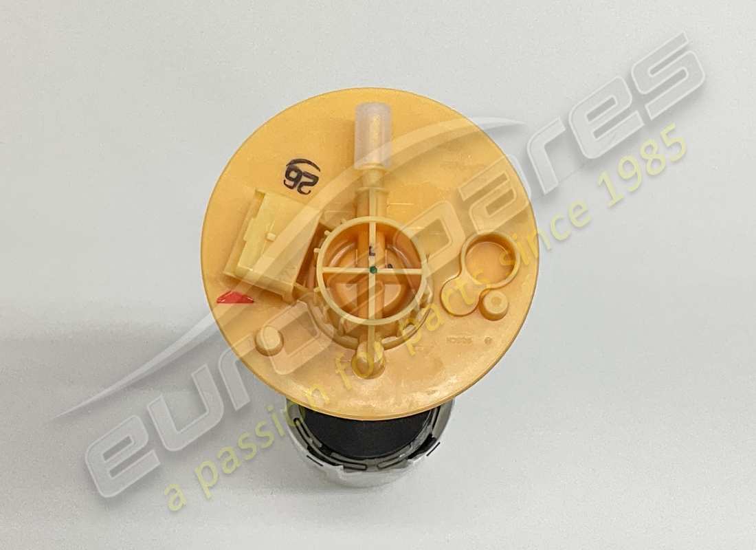 NEW BOSCH RH COMPLETE FUEL PUMP. PART NUMBER 239814 (2) new bosch rh complete fuel pump. part number 239814 (2)