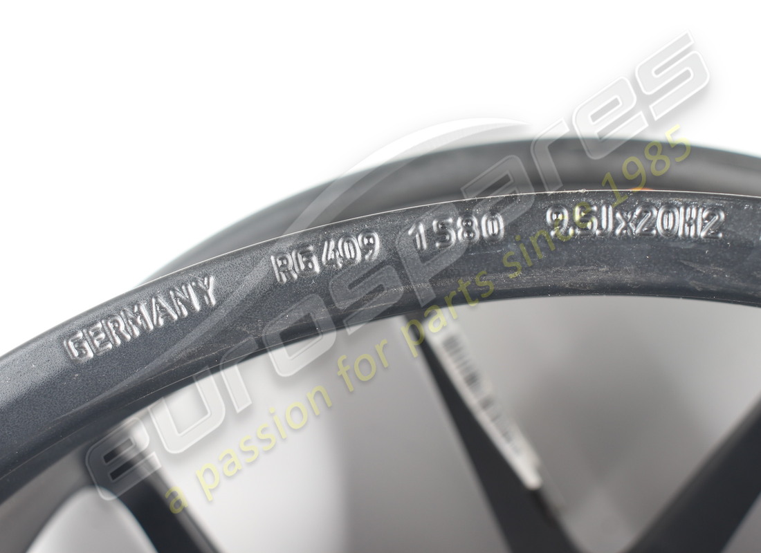 NEW FERRARI 20 FRONT WHEEL RIM. PART NUMBER 266875 (4) new ferrari 20 front wheel rim. part number 266875 (4)