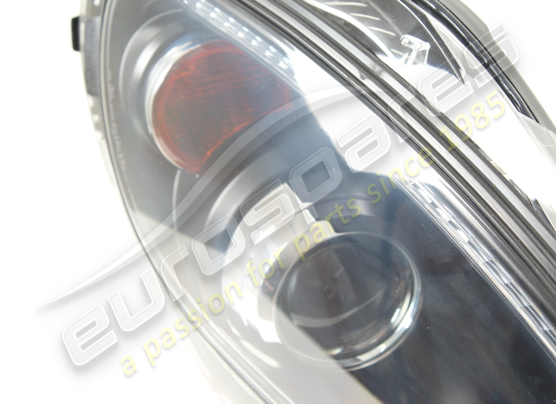 NEW FERRARI LH HEADLIGHT LOW/HIGH BEAM VALID FOR GB RHD B. PART NUMBER 214159 (2) new ferrari lh headlight low/high beam valid for gb rhd b. part number 214159 (2)