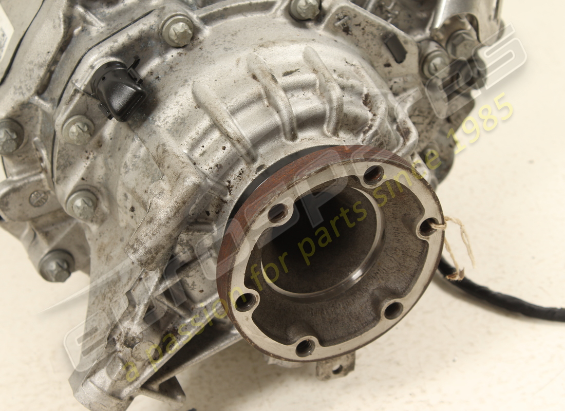 USED LAMBORGHINI REAR DIFFERENTIAL 43/13. PART NUMBER 0BX500043C (4) used lamborghini rear differential 43/13. part number 0bx500043c (4)