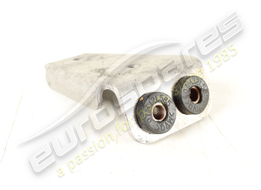 used lamborghini bracket dx.scambiatore. part number 470117098a (2)