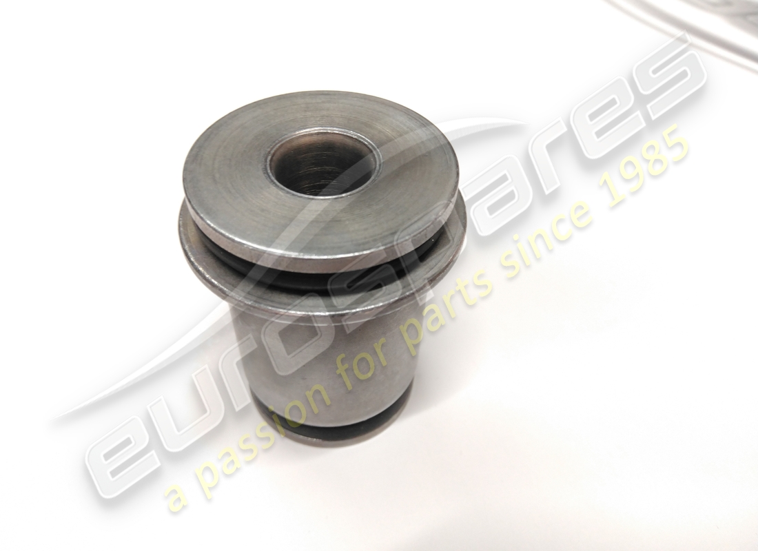 NEW EUROSPARES BUSHING. PART NUMBER 111616 (3) new eurospares bushing. part number 111616 (3)
