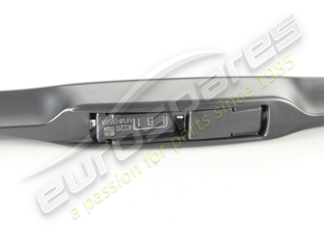 new ferrari driver side wiper brush. part number 80534900 (2)