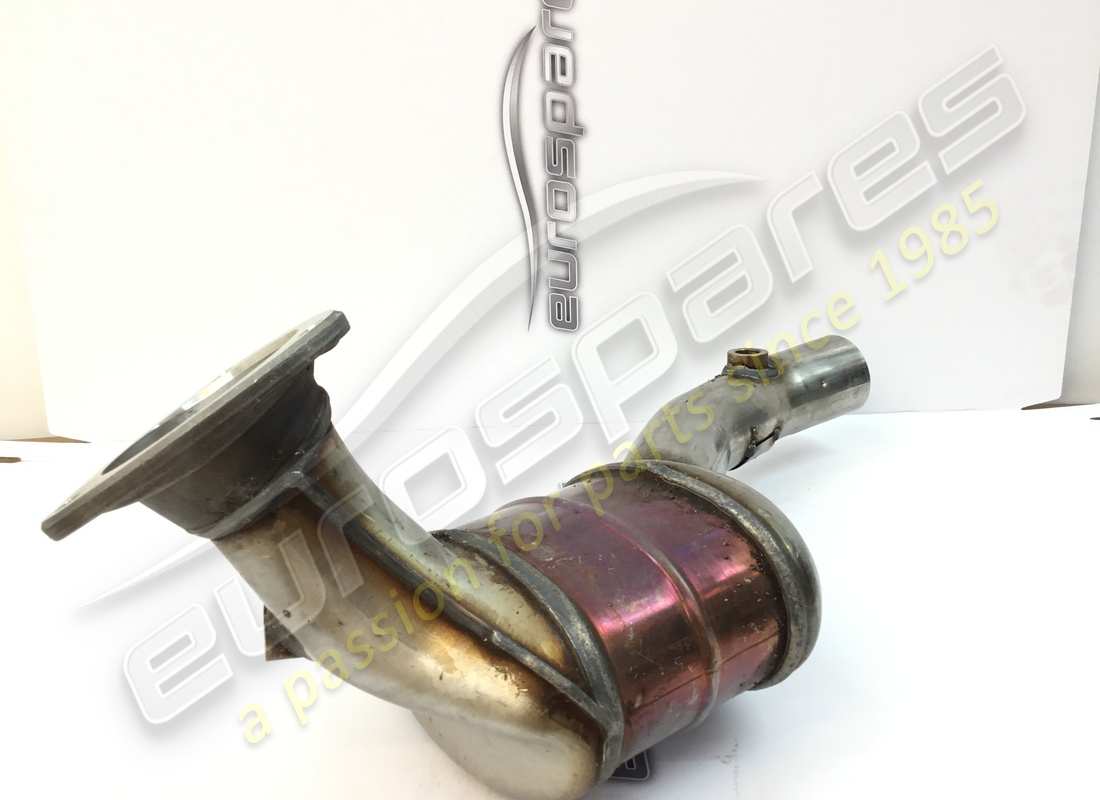 NEW FERRARI LH CATALYST. PART NUMBER 253957 (3) new ferrari lh catalyst. part number 253957 (3)