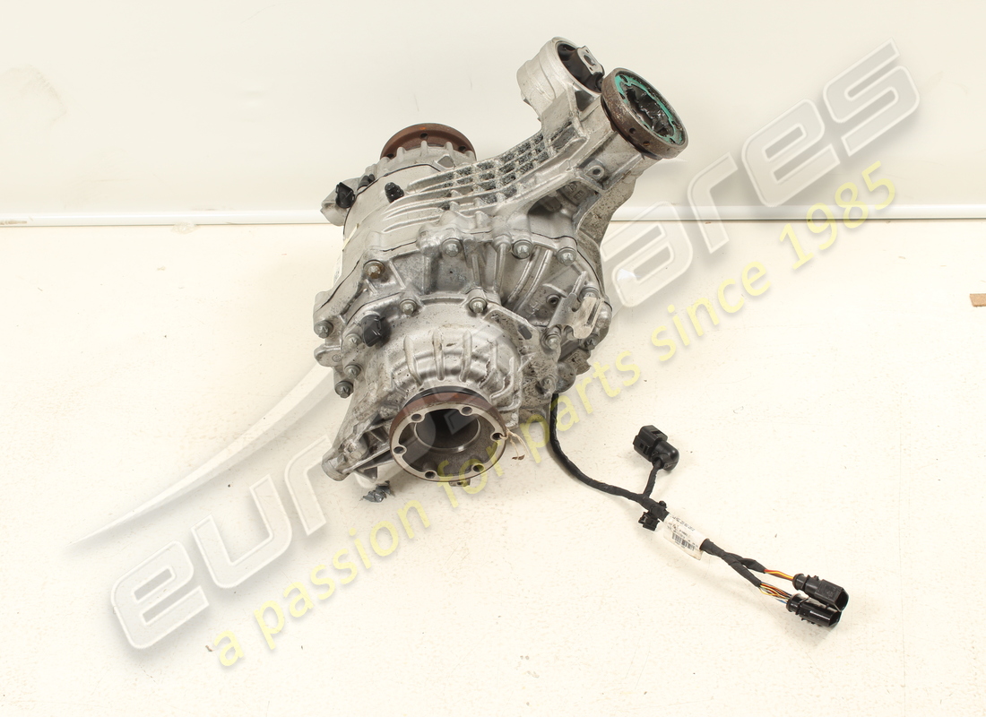 USED LAMBORGHINI REAR DIFFERENTIAL 43/13. PART NUMBER 0BX500043C (3) used lamborghini rear differential 43/13. part number 0bx500043c (3)