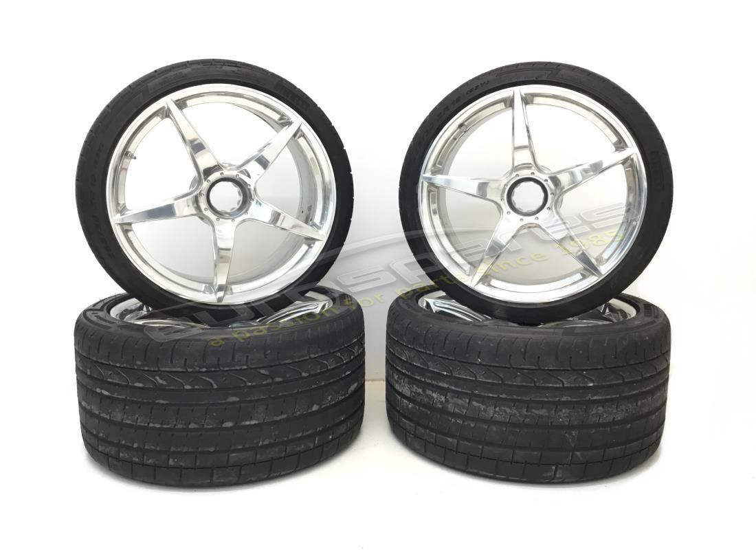 USED FERRARI BLACK RIMS SET. PART NUMBER 70003494 (1) used ferrari black rims set. part number 70003494 (1)