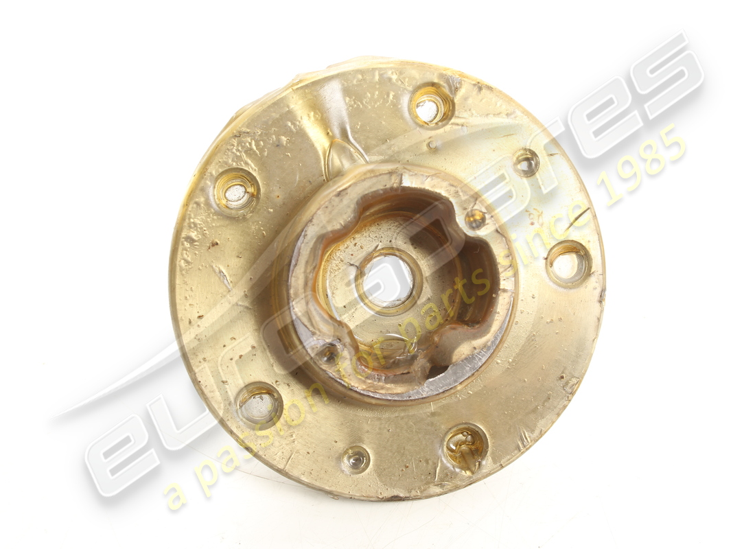 NEW FERRARI FRONT HUB. PART NUMBER 131738 (2) new ferrari front hub. part number 131738 (2)