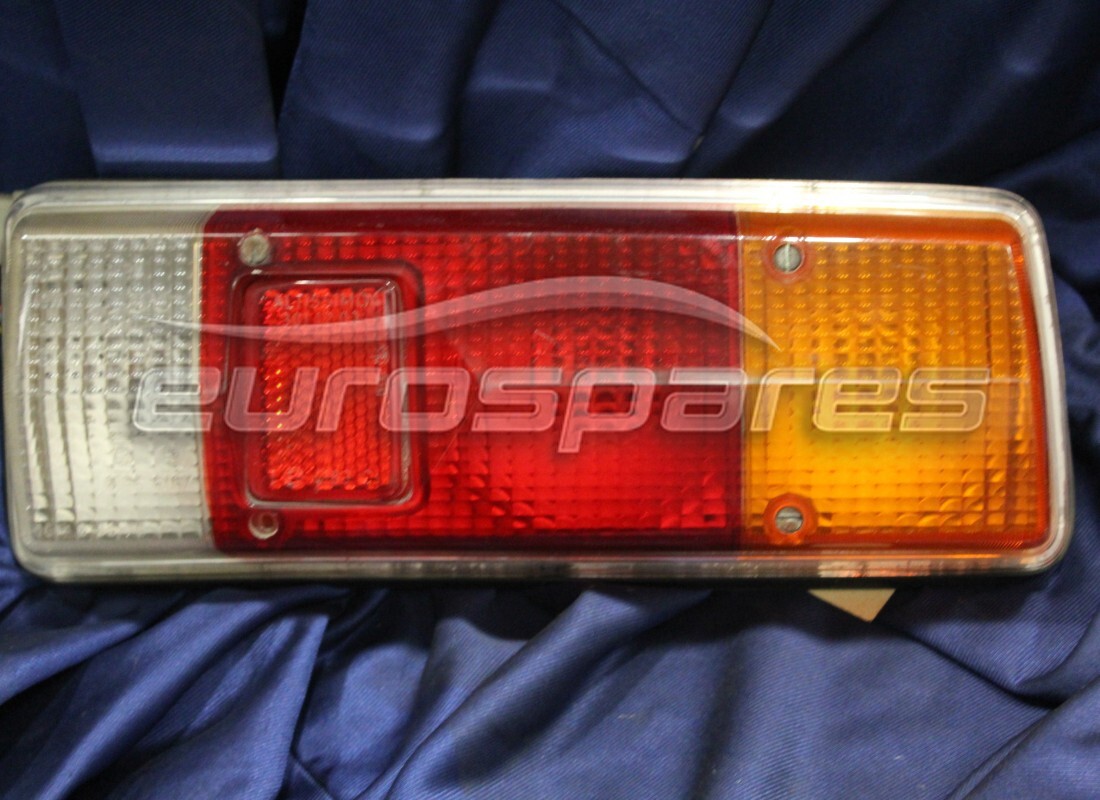 USED Lamborghini REAR LIGHT . PART NUMBER 006743114 (1)