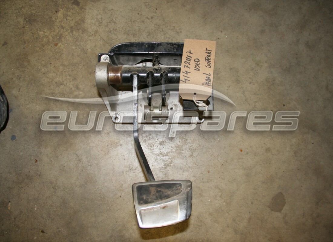 USED Lamborghini SUPPORT . PART NUMBER 414721117 (1)