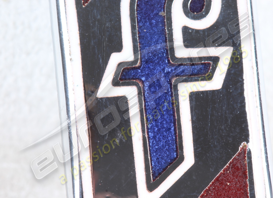 new maserati pininfarina emblem. part number 67860500 (2)