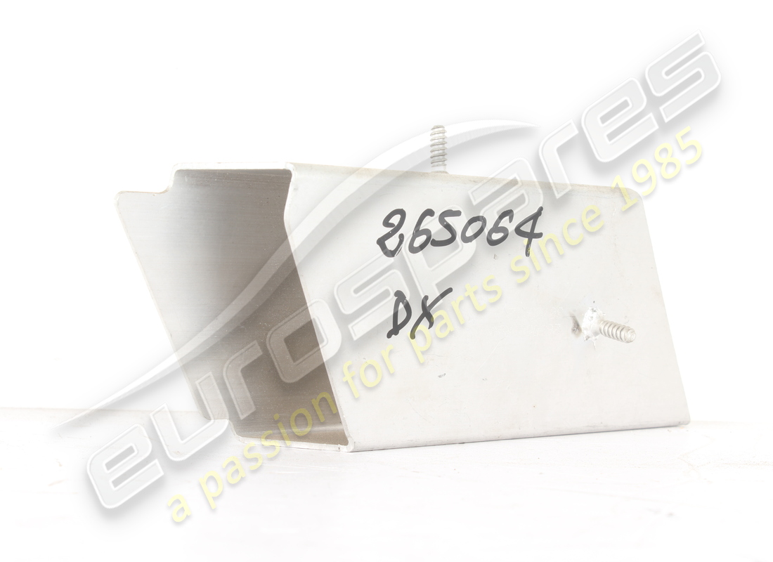 NEW FERRARI LOWER RH DIAGONAL BRACE. PART NUMBER 265064 (1) new ferrari lower rh diagonal brace. part number 265064 (1)
