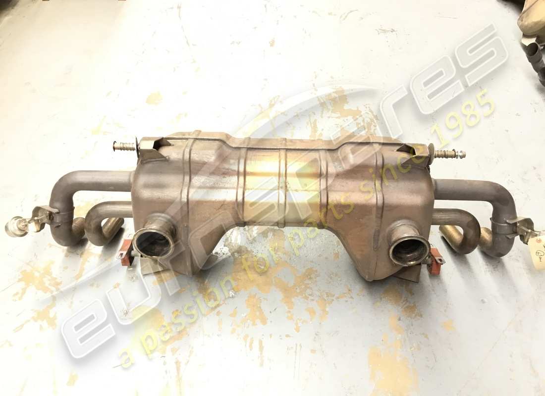 USED LAMBORGHINI MUFFLER. PART NUMBER 400251051 (4) used lamborghini muffler. part number 400251051 (4)