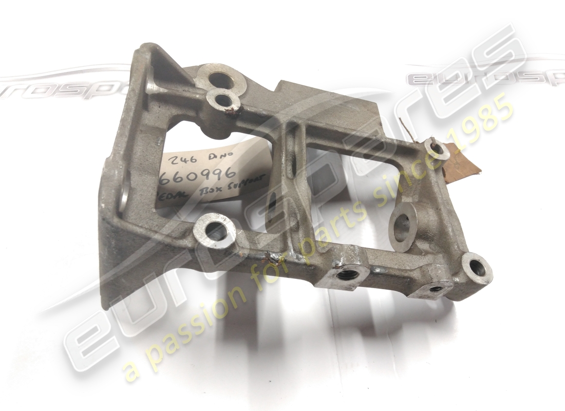 NEW FERRARI PEDAL SUPPORT HOUSING LHD PART NUMBER 660996 (2) new ferrari pedal support housing lhd part number 660996 (2)