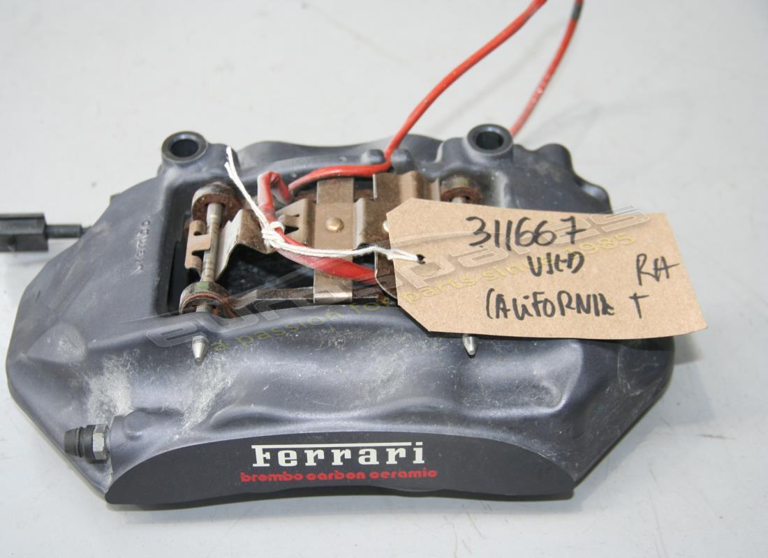 USED Ferrari REAR RH CALIPER WITH PADS . PART NUMBER 311667 (1)