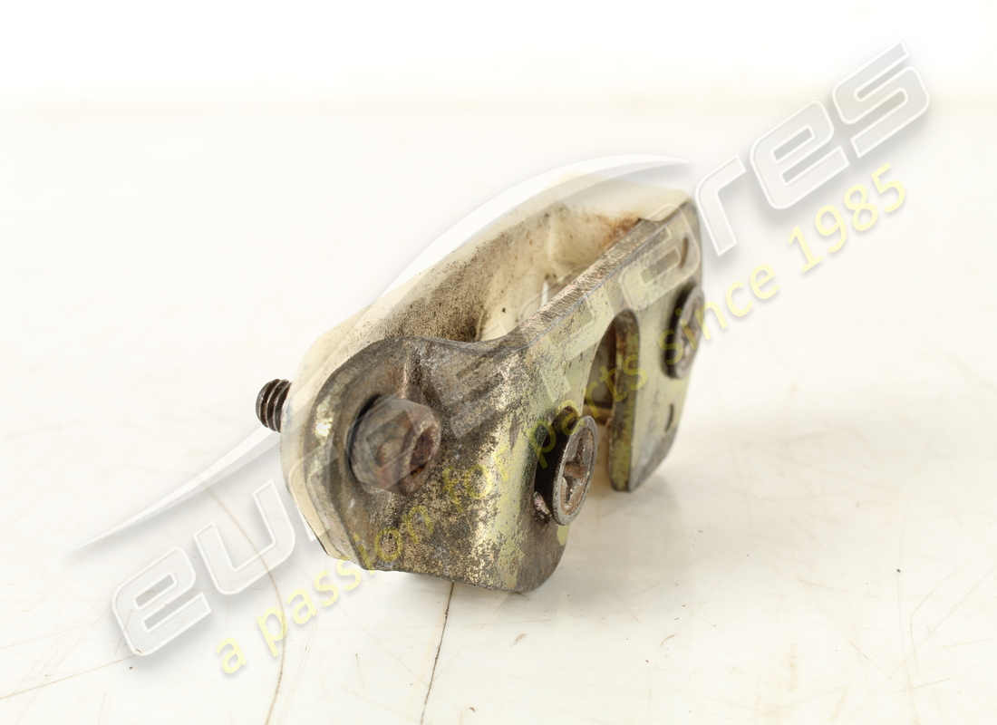 used ferrari lh catch plate. part number 40115602 (5)