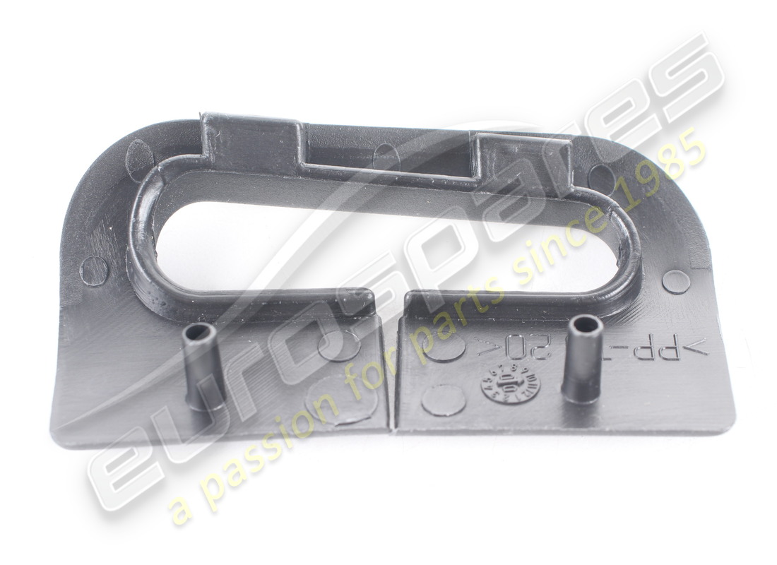 NEW MASERATI PLATE FOR CENTRAL SAFETY BEL. PART NUMBER 67203400 (3) new maserati plate for central safety bel. part number 67203400 (3)