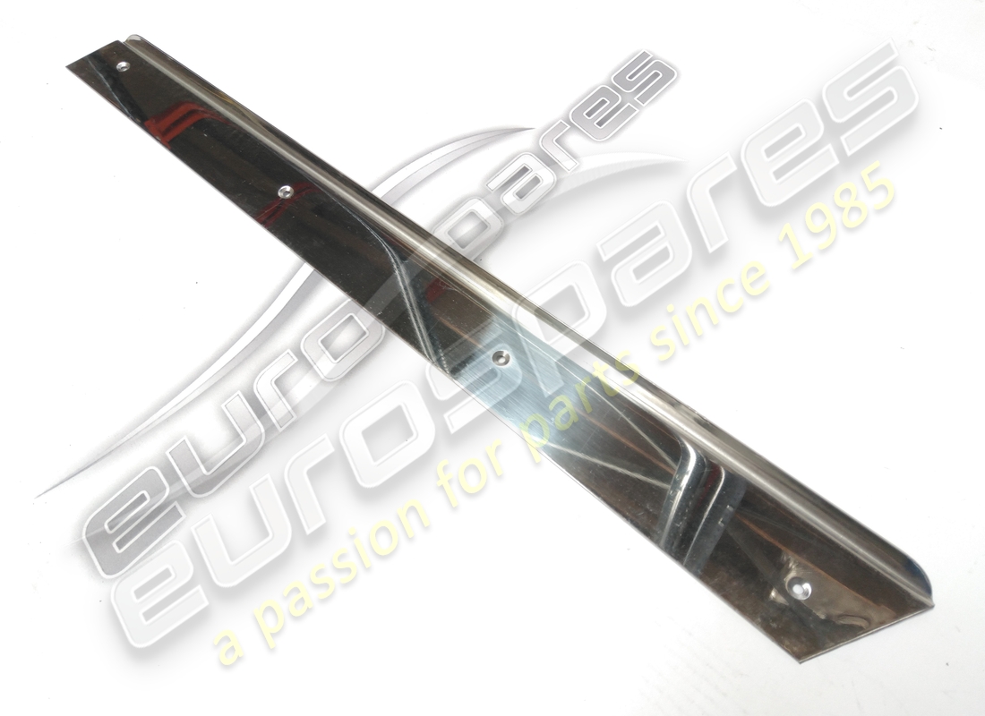 new ferrari rh screen drip guide. part number 2434422008 (3)