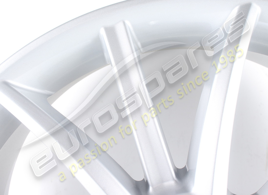 NEW MASERATI FRONT WHEEL RIM 20. PART NUMBER 82126106 (3) new maserati front wheel rim 20. part number 82126106 (3)