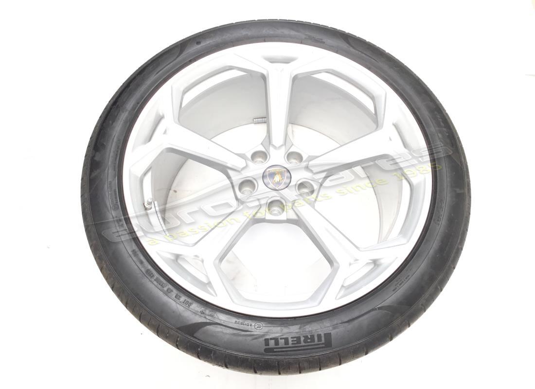 USED LAMBORGHINI REAR WHEEL. PART NUMBER 4ML601025L (1) used lamborghini rear wheel. part number 4ml601025l (1)