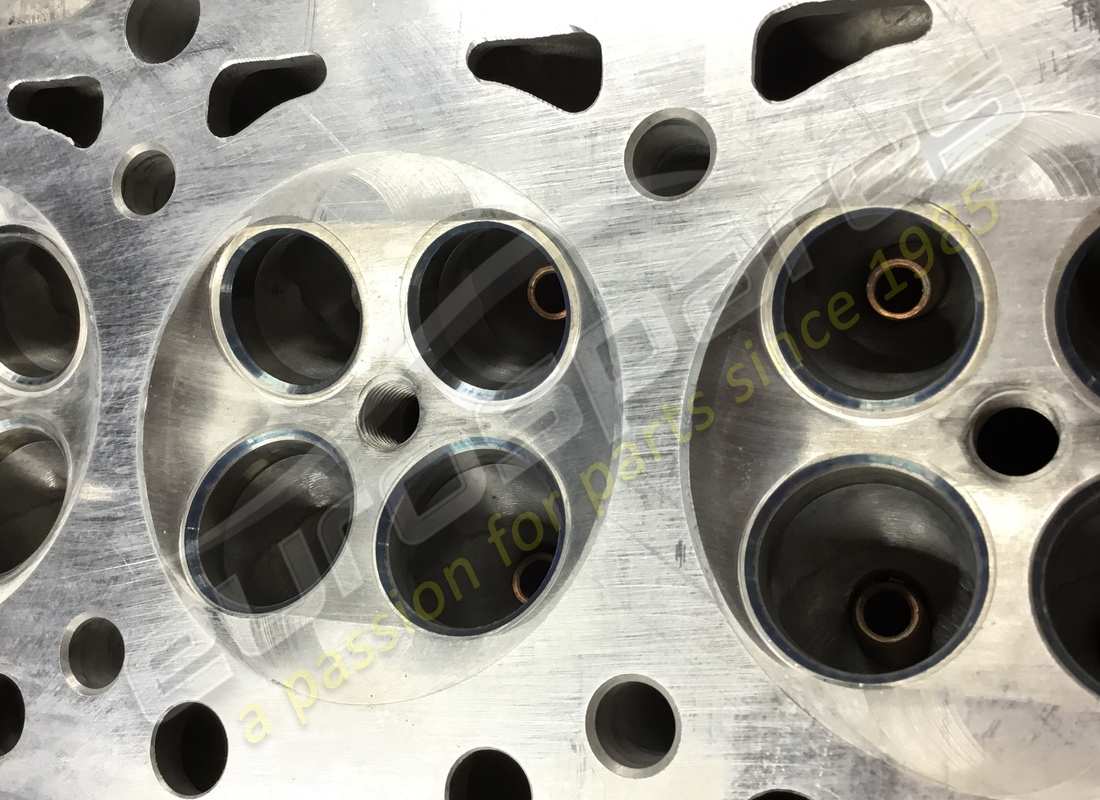 NEW FERRARI CYLINDER HEAD. PART NUMBER 133994 (4) new ferrari cylinder head. part number 133994 (4)